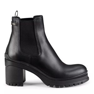 Prada Chelsea boots size 39 / 8.5
